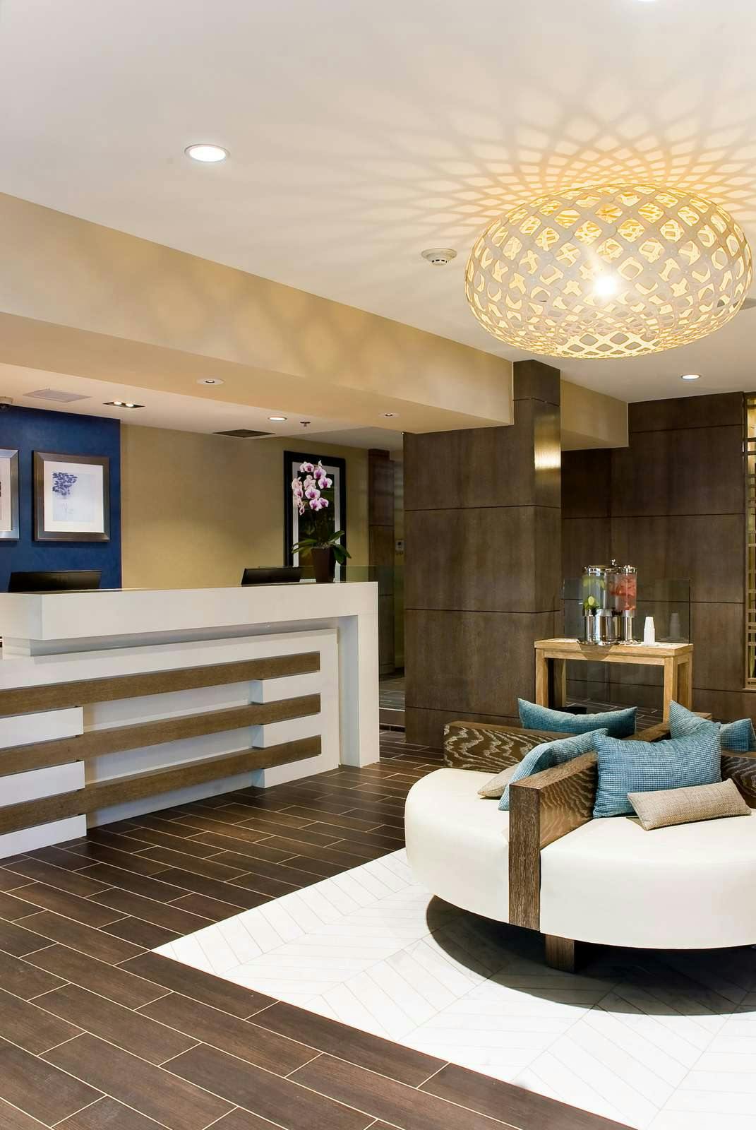 Hotel The Anza Hotel Calabasas photo 2