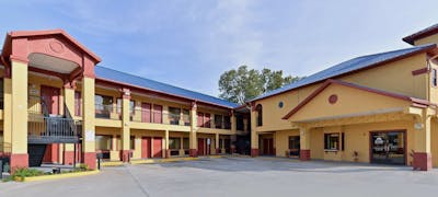 Americas Best Value Inn & Suites - Downtown