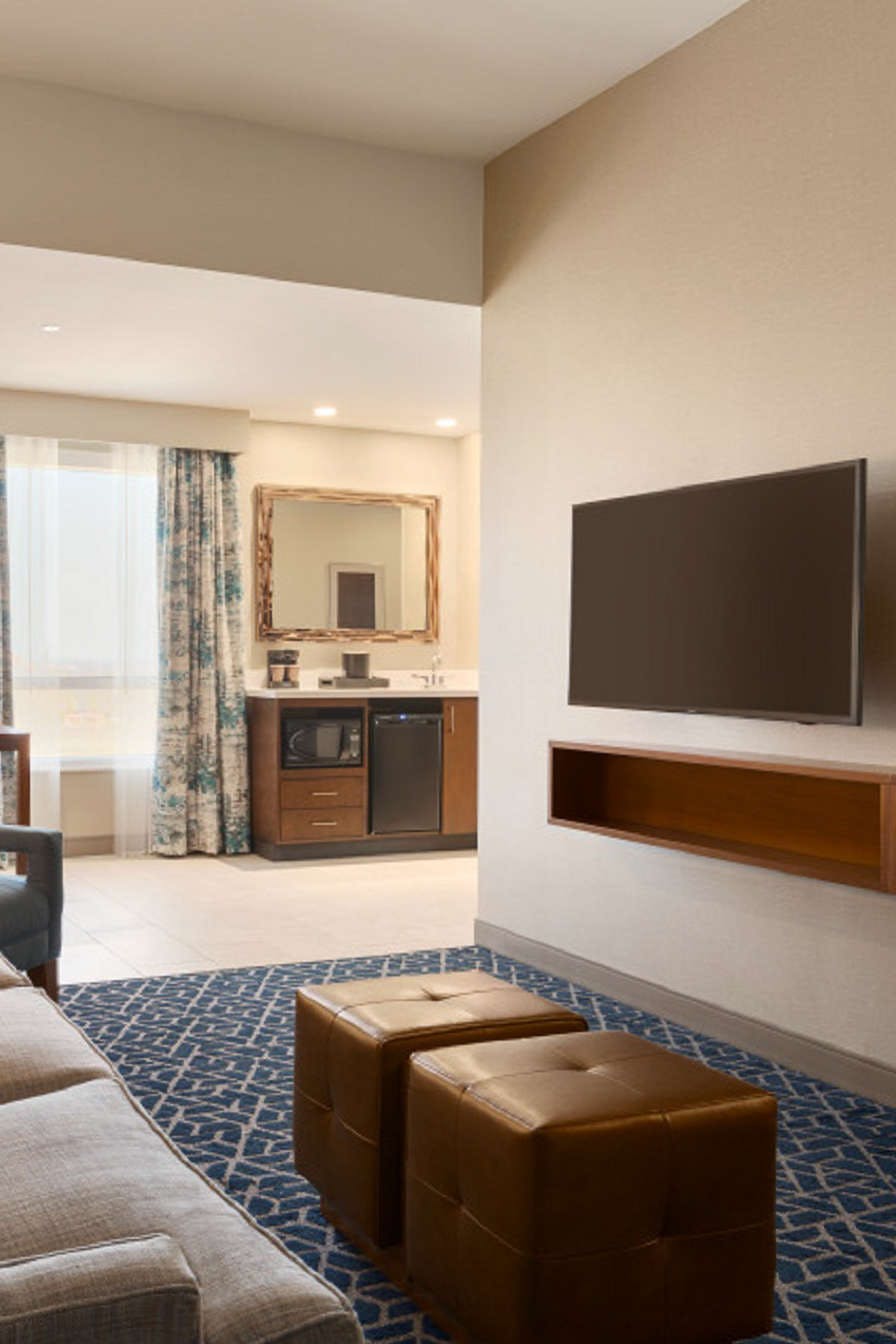 Hotel Embassy Suites by Hilton Denton Convention Center photo 5