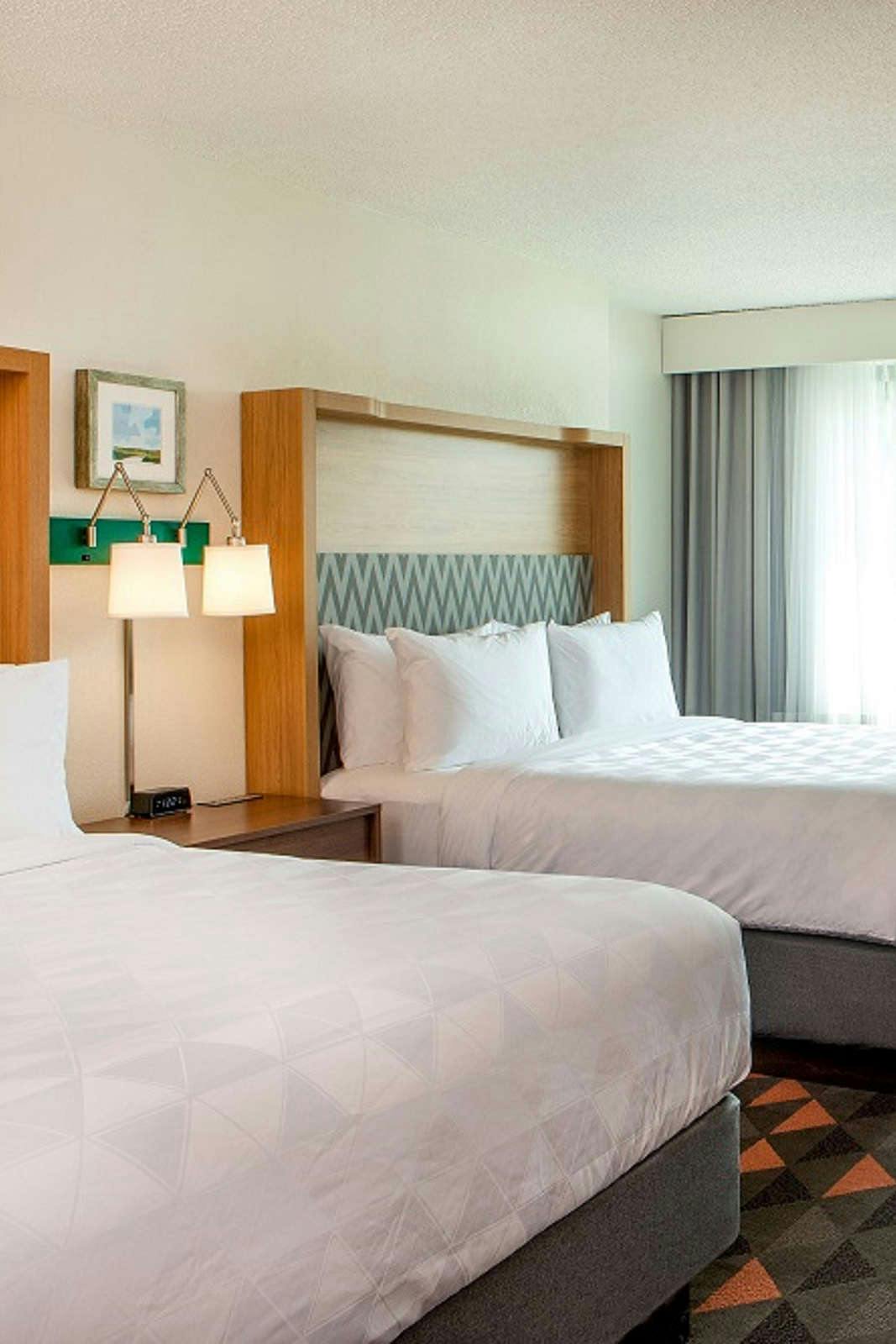 Hotel Holiday Inn Newport News - Hampton photo 2