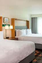 Hotel Holiday Inn Newport News - Hampton photo 2