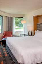 Hotel Holiday Inn Newport News - Hampton photo 1