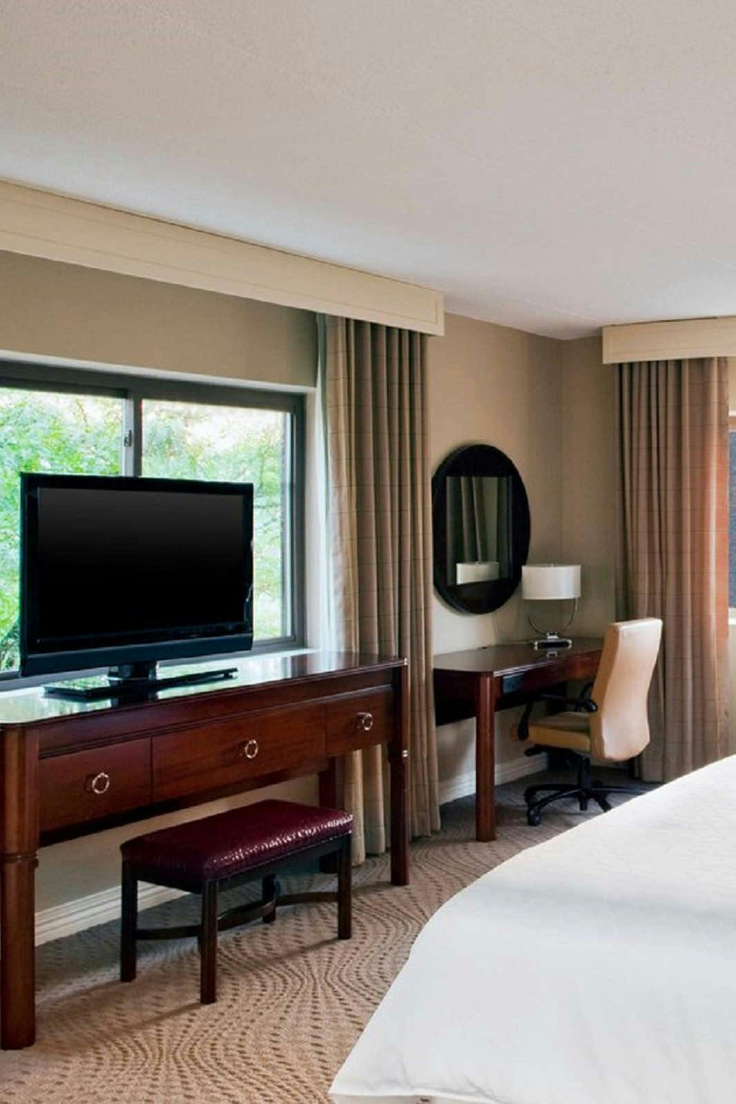 Hotel Renaissance Framingham Hotel & Conference Center photo 1