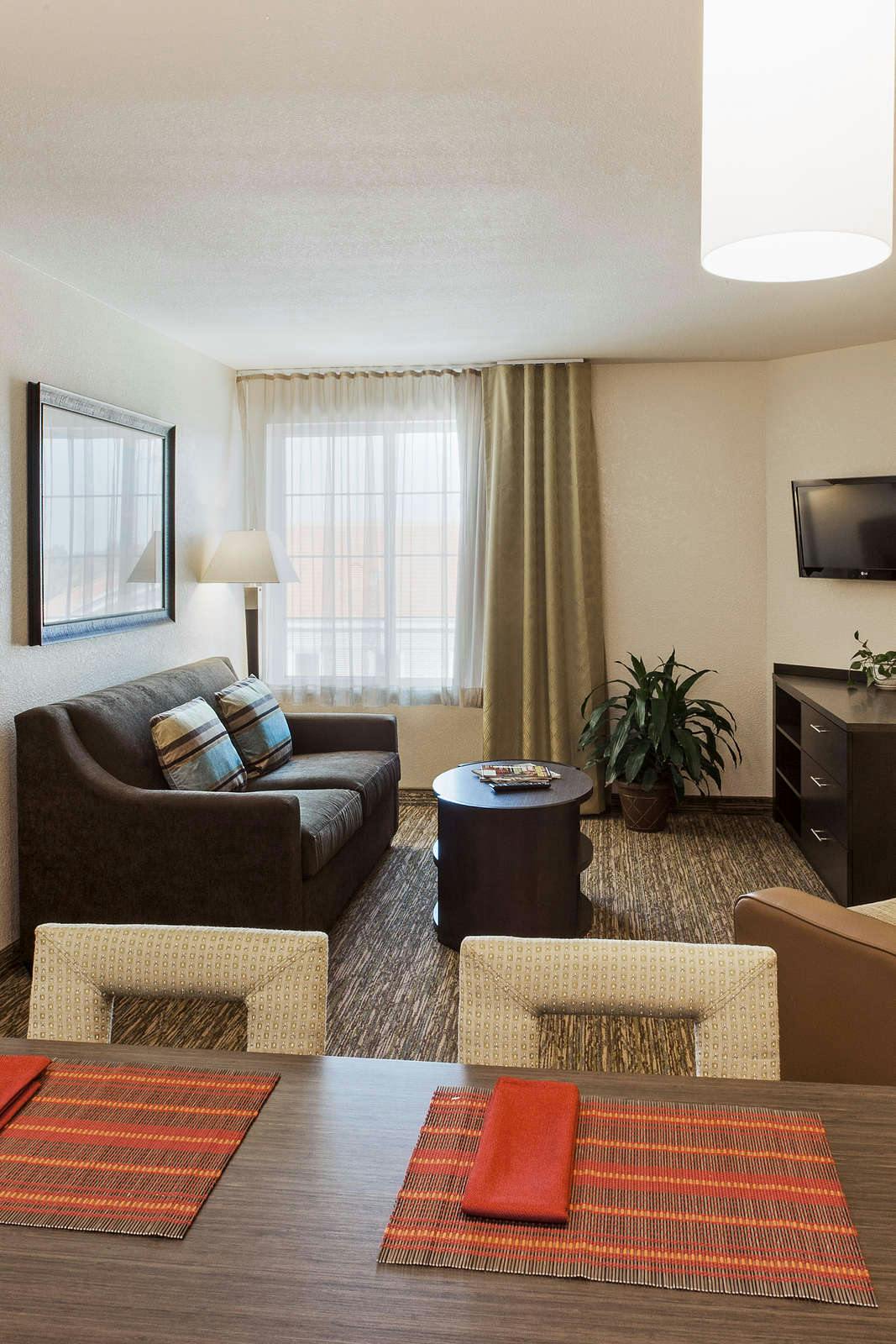 Hotel Candlewood Suites Austin North 290 & I 35 photo 4