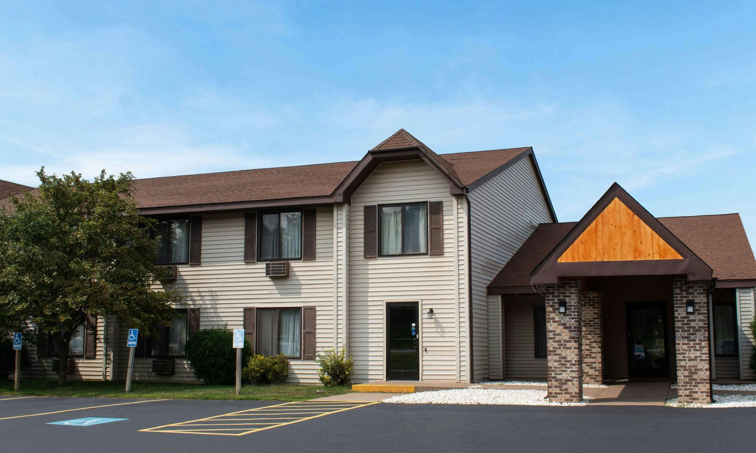 Magnuson Hotel Country Inn