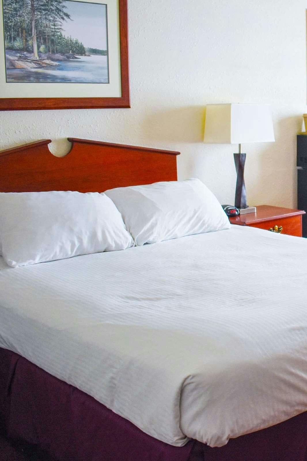 Hotel Magnuson Hotel Country Inn photo 1