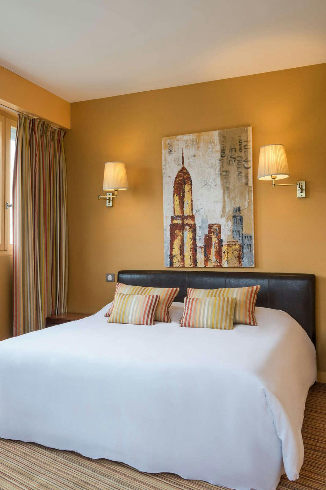 Hotel The Originals City, Hotel Napoleon, La Roche-sur-Yon photo 3