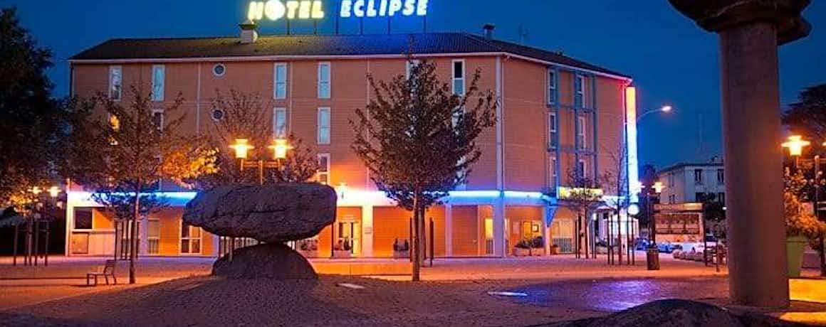Hotel The Originals Lyon Est Éclipse