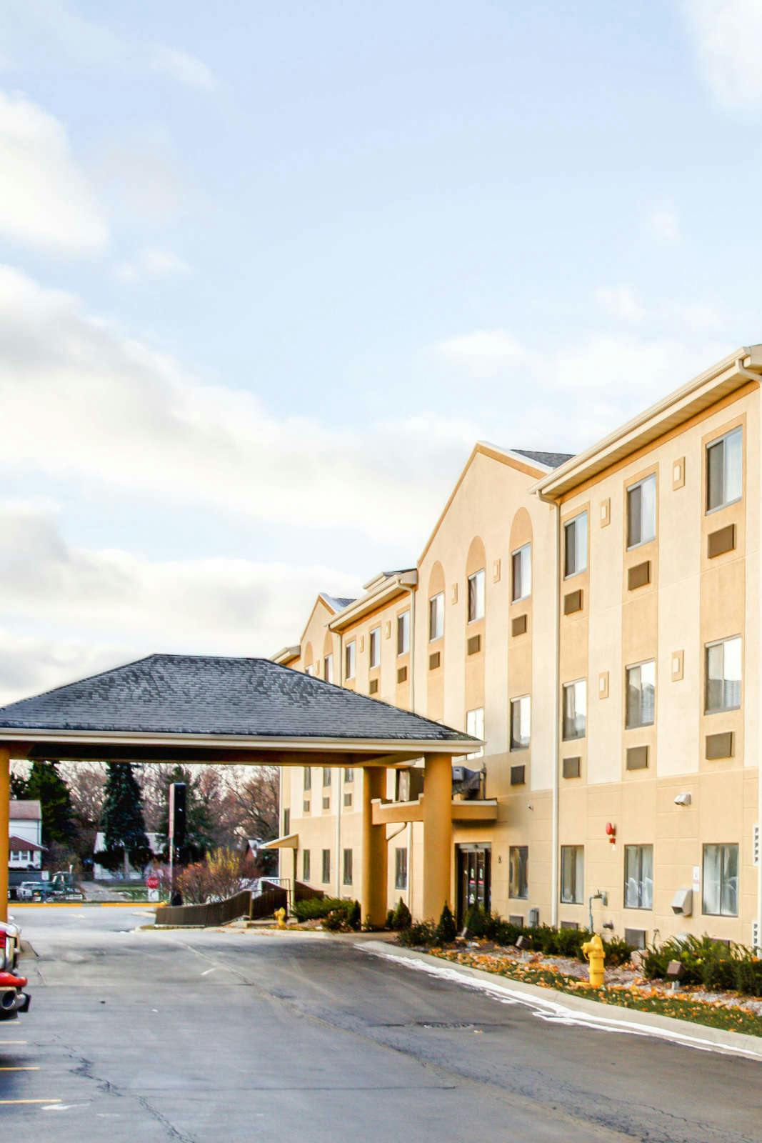 Comfort Suites Lombard Addison Chicago Hoteltonight