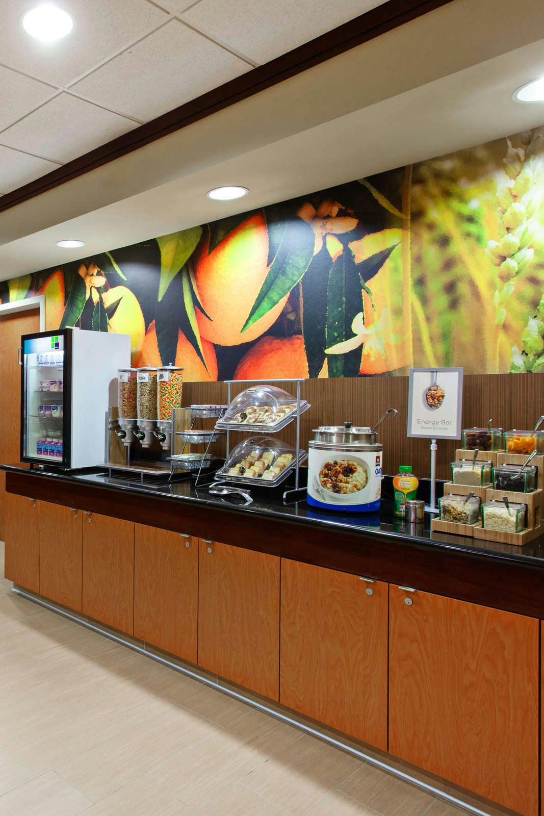 Hotel Fairfield Inn & Suites Los Angeles West Covina photo 5