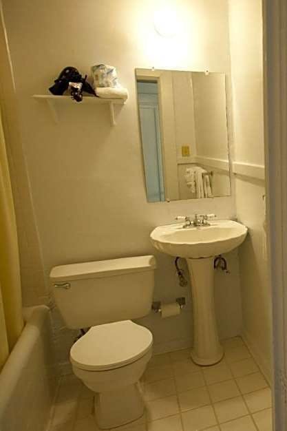 Hotel The Highland Inn photo 4