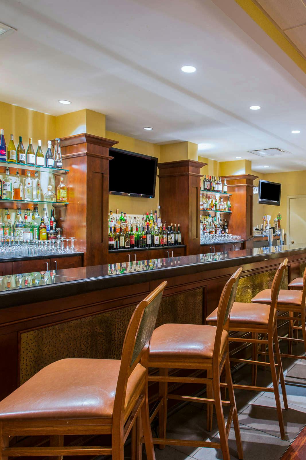 Hotel Doubletree By Hilton Boston North Shore photo 5