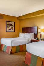 Hotel Doubletree By Hilton Boston North Shore photo 2