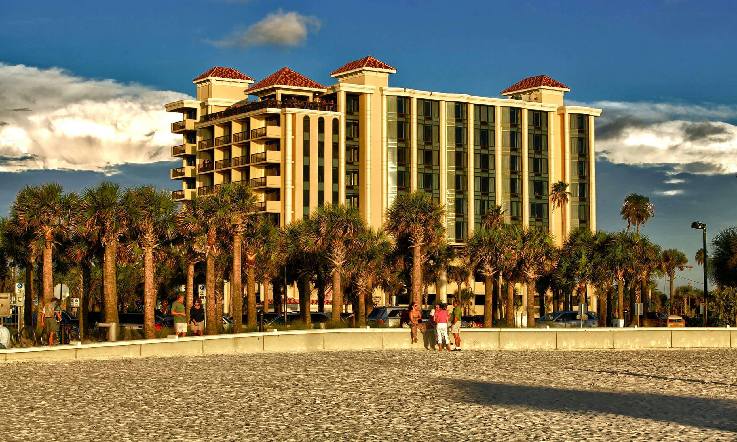 Pier House 60 Clearwater Beach Marina Hotel