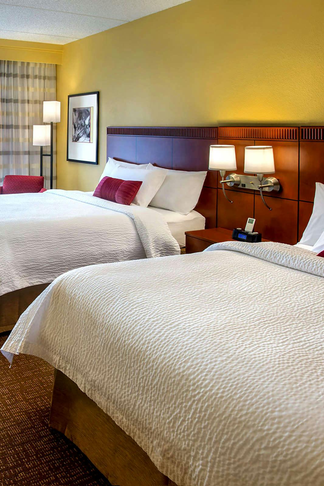 Hotel Courtyard Norwalk photo 2