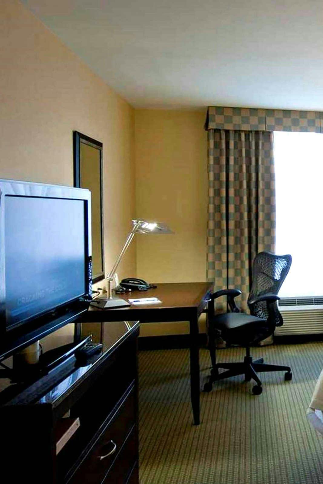 Hotel Hilton Garden Inn Dulles North photo 3