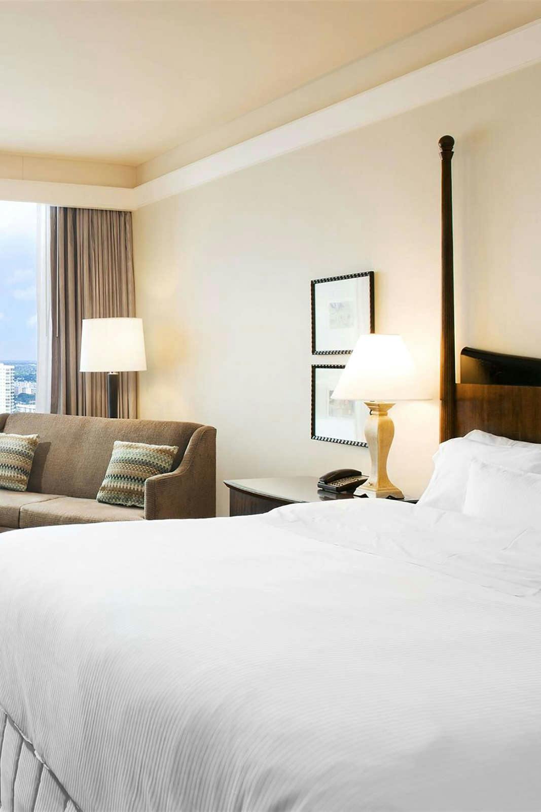 Hotel The Diplomat Beach Resort Hollywood, Curio Collection by Hilton photo 2