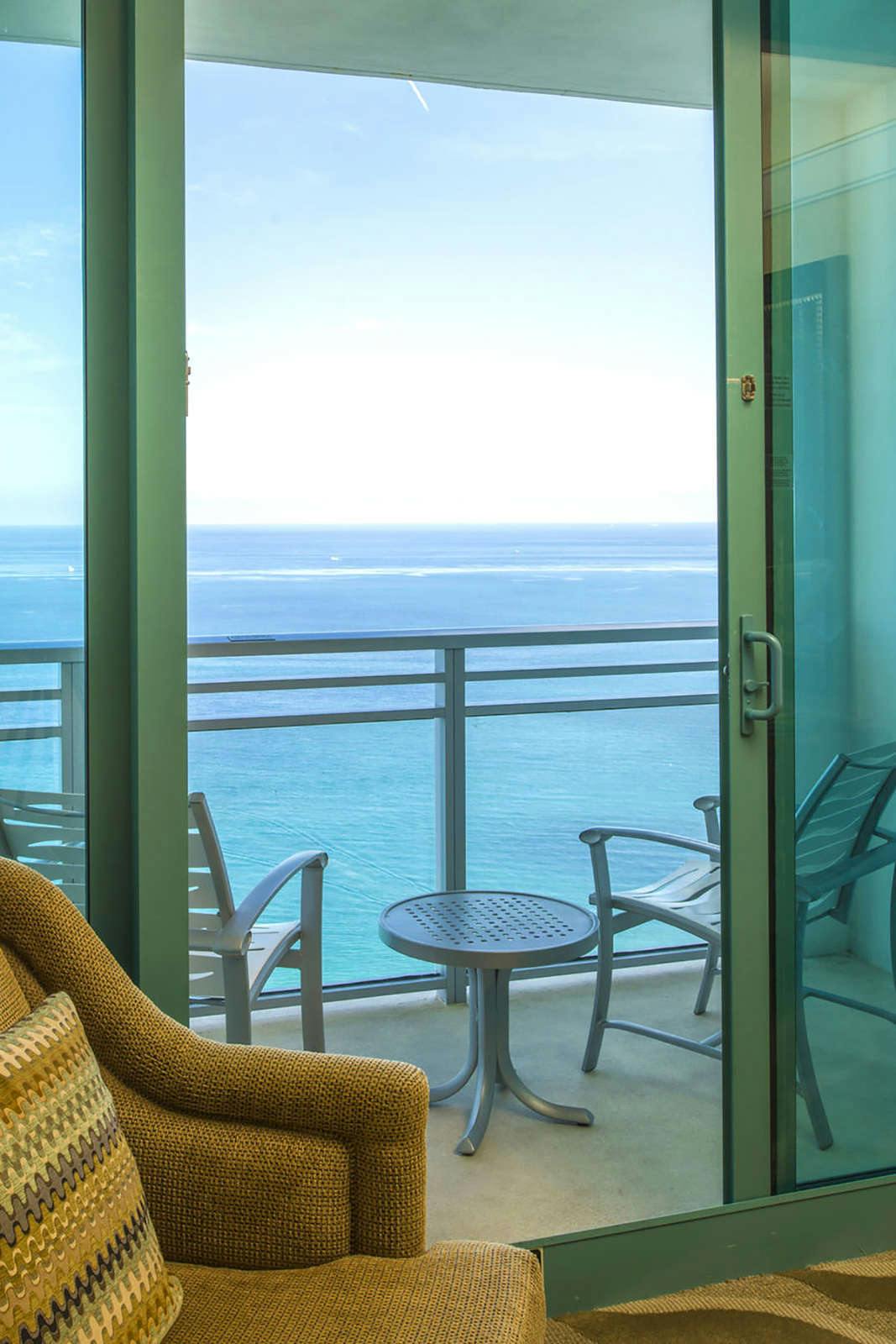 Hotel The Diplomat Beach Resort Hollywood, Curio Collection by Hilton photo 3