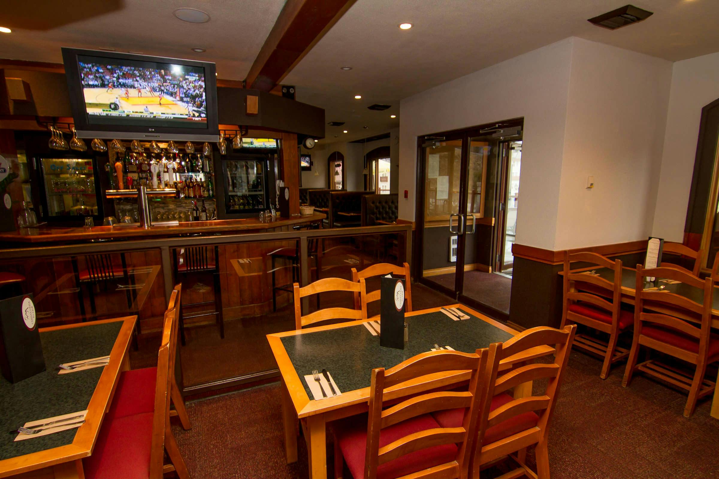 Hotel Nancy GreeneÕs Cahilty Hotel & Suites photo 5