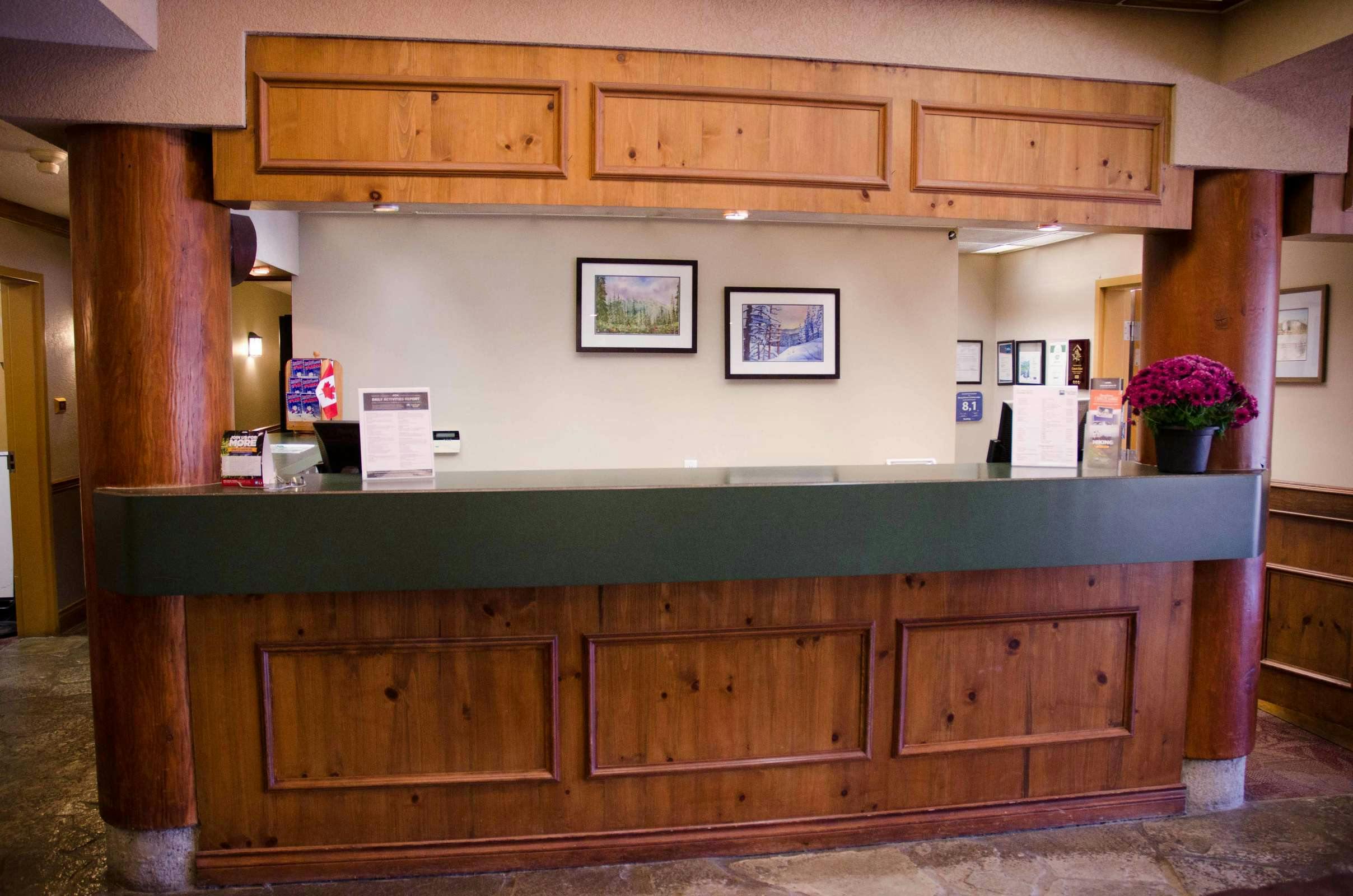 Hotel Nancy GreeneÕs Cahilty Hotel & Suites photo 4