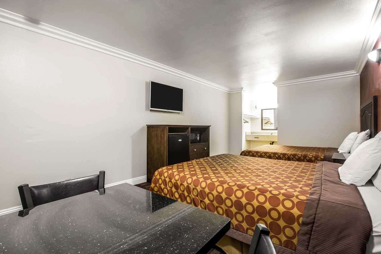 Hotel Econo Lodge Pico Rivera photo 3