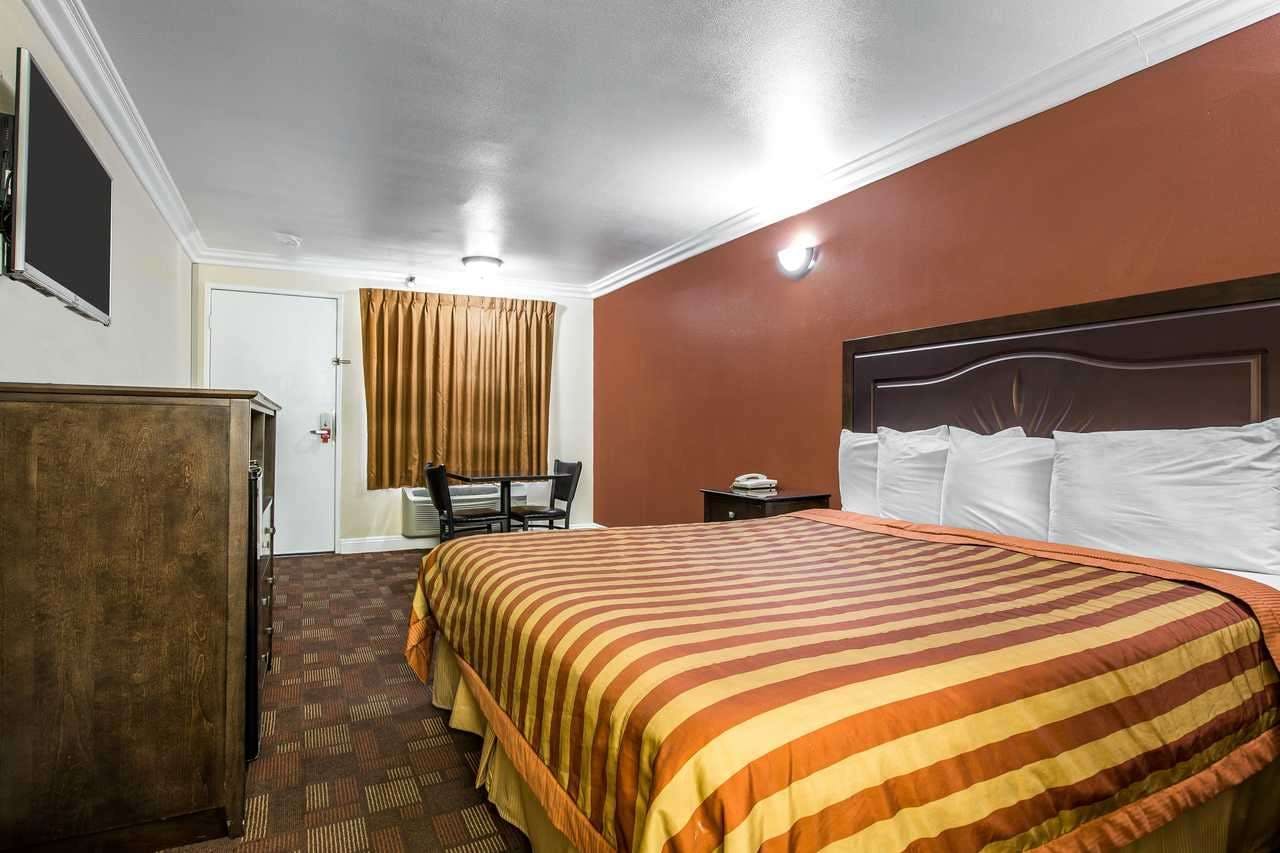 Hotel Econo Lodge Pico Rivera photo 4