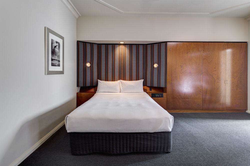 Hotel Regents Court Apartments photo 3