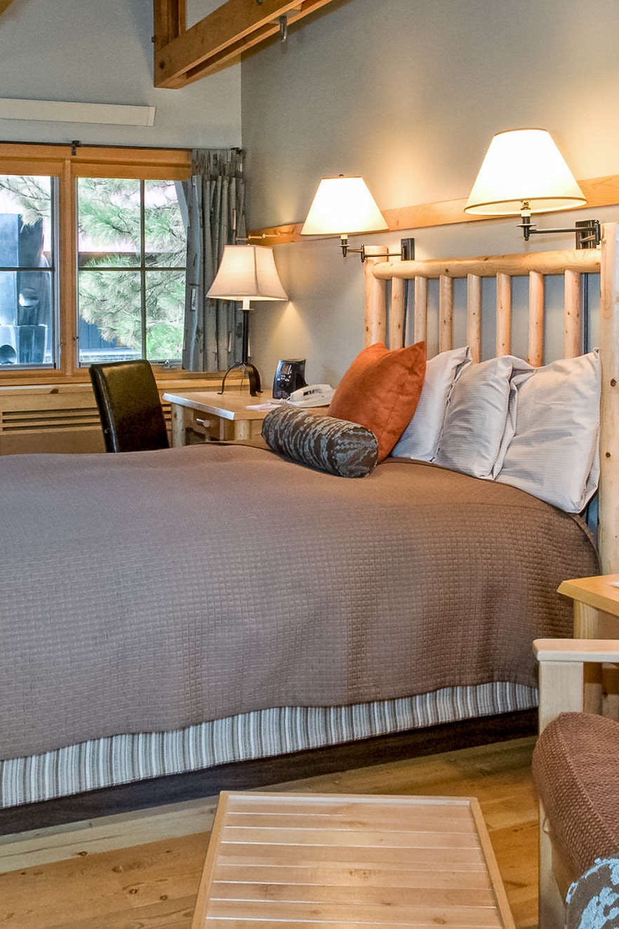 Hotel Sleeping Lady Mountain Resort photo 1