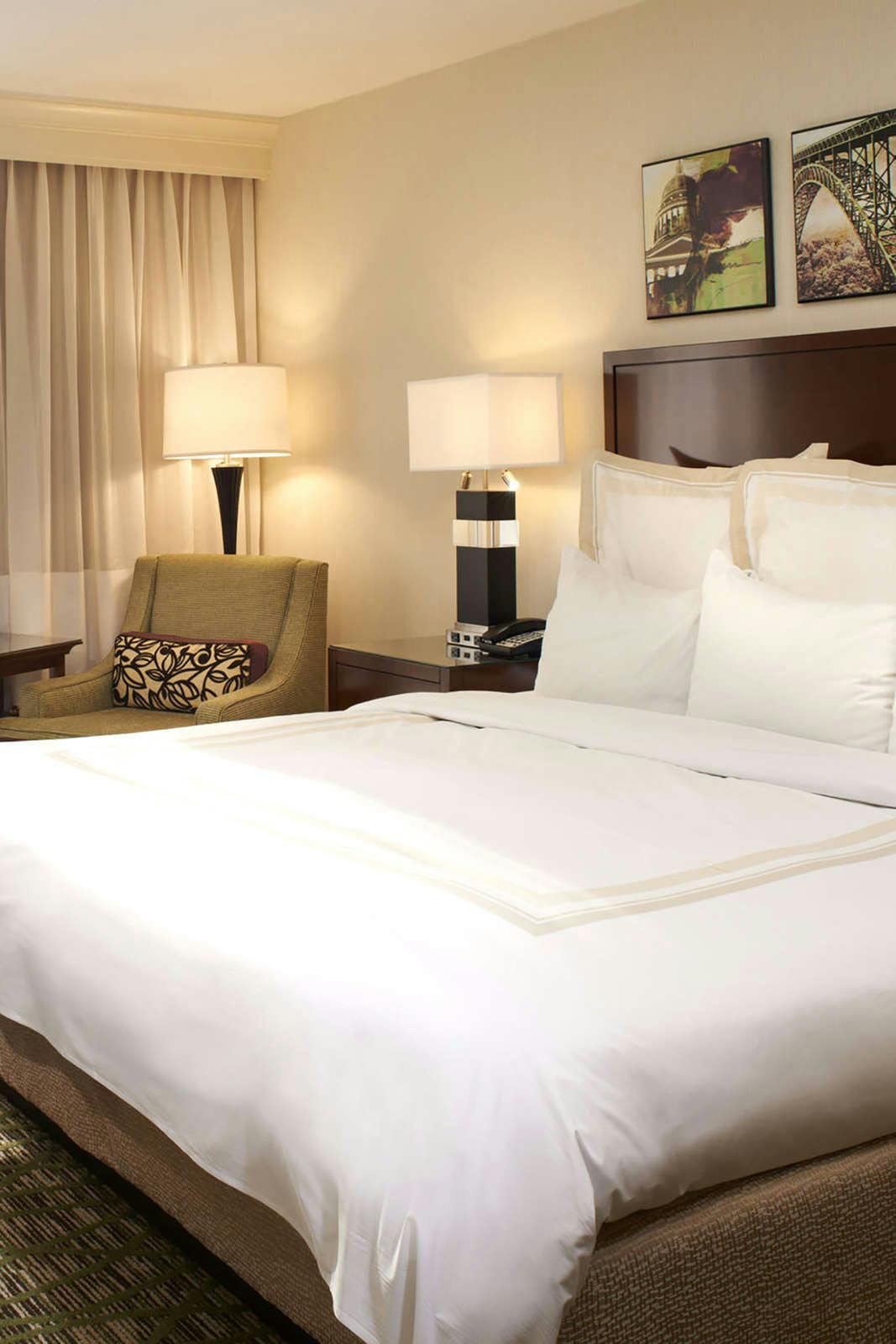 Hotel Charleston Marriott Town Center photo 3