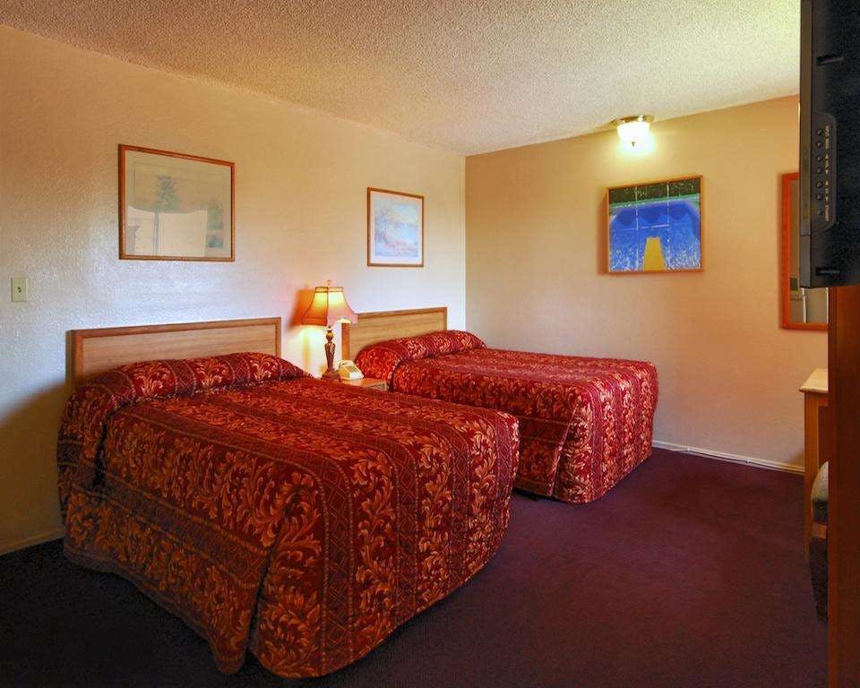 Hotel Econo Lodge North photo 2