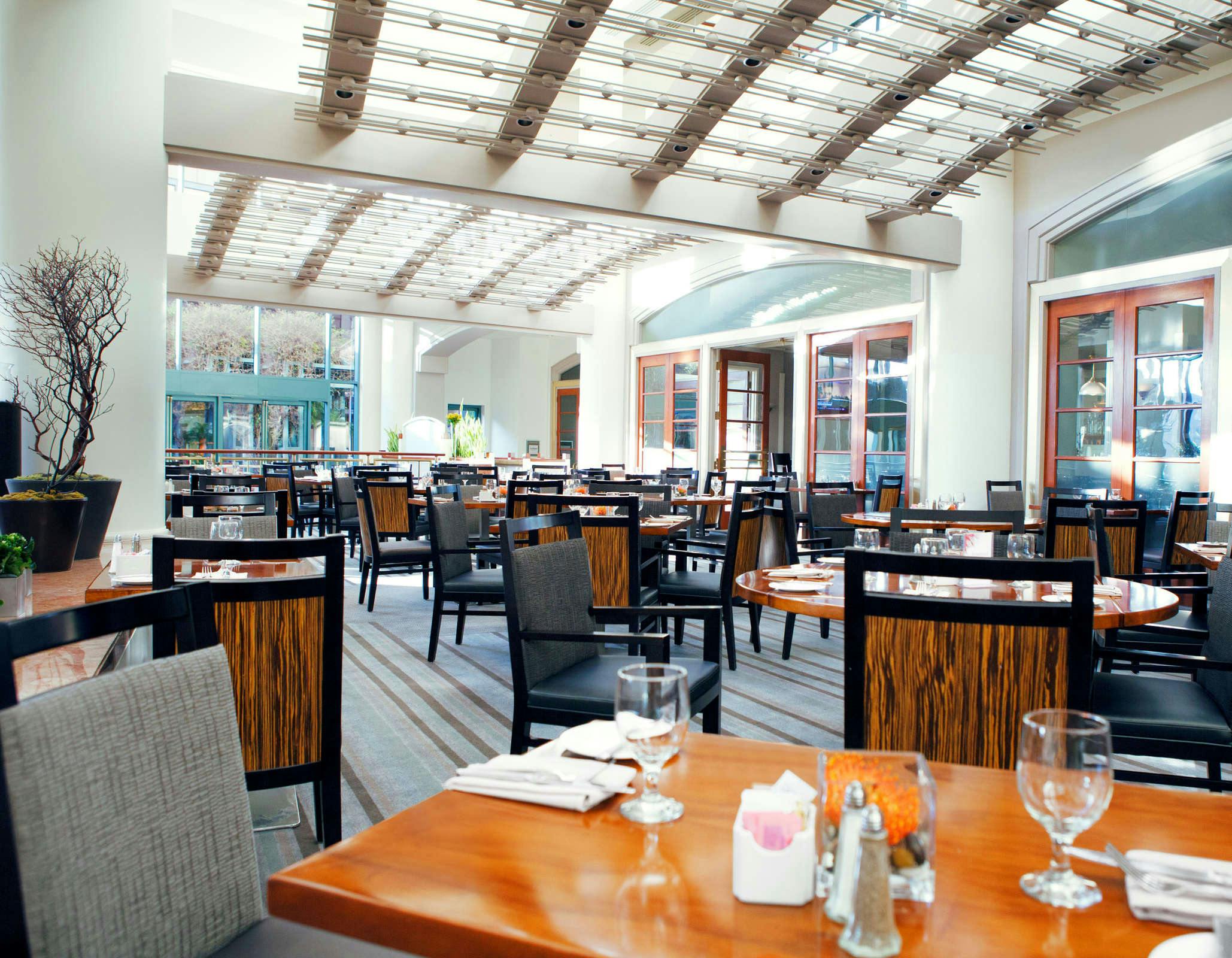 Hotel The Westin Long Beach photo 2