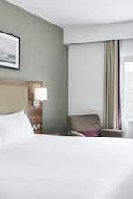 Hotel Leonardo Hotel Newcastle Quayside photo 2