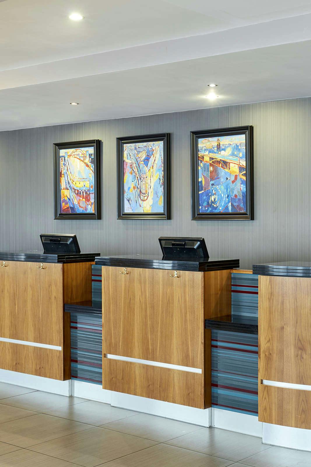 Hotel Leonardo Hotel Newcastle Quayside photo 4