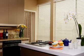 Hotel Rosellen Suites At Stanley Park photo 3