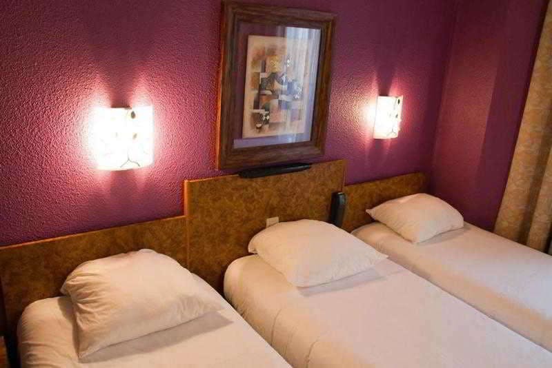 Hotel Hôtel du Trosy Clamart photo 2