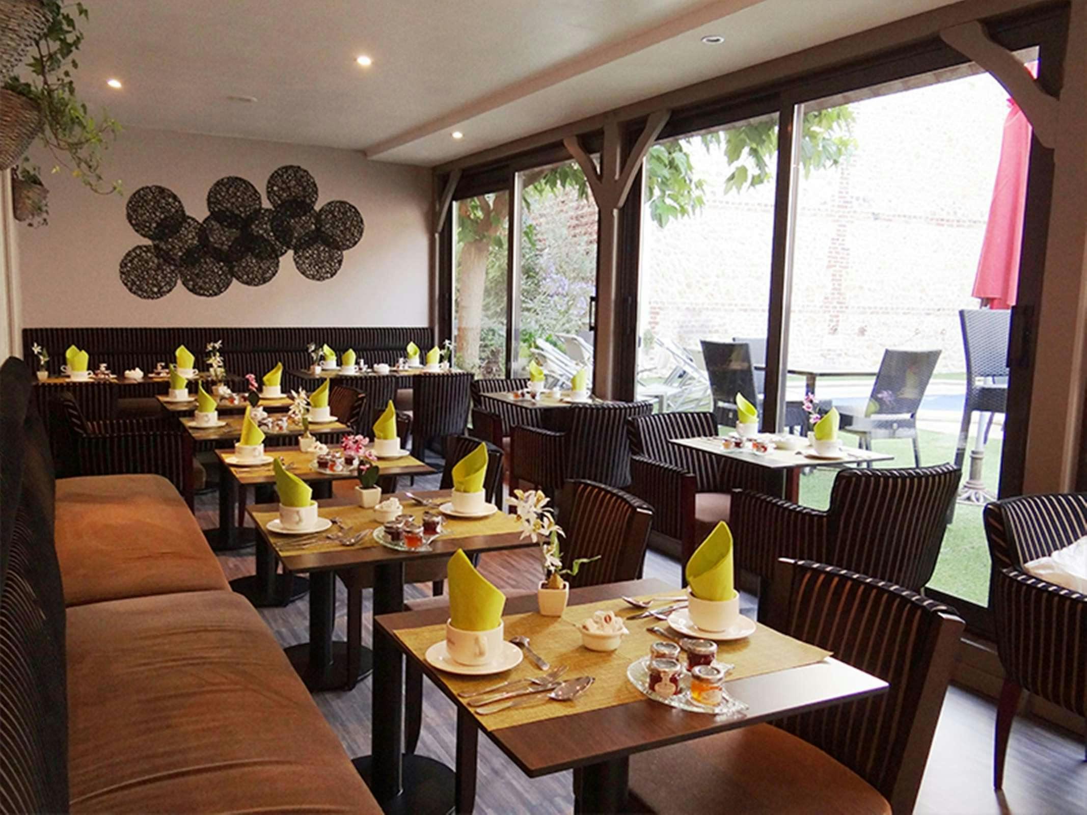 Hotel Le Trophée By M Hôtel & Spa photo 3