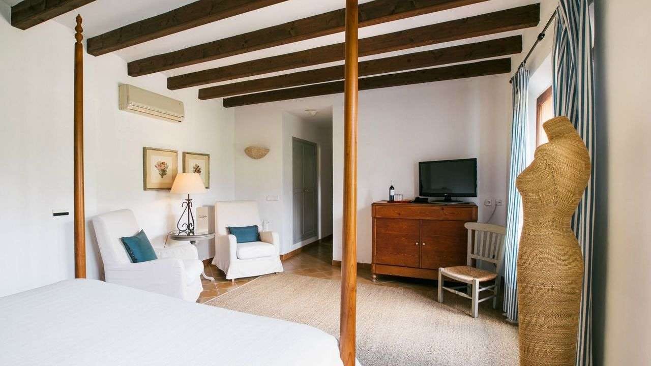 Hotel Finca Can Quatre photo 5