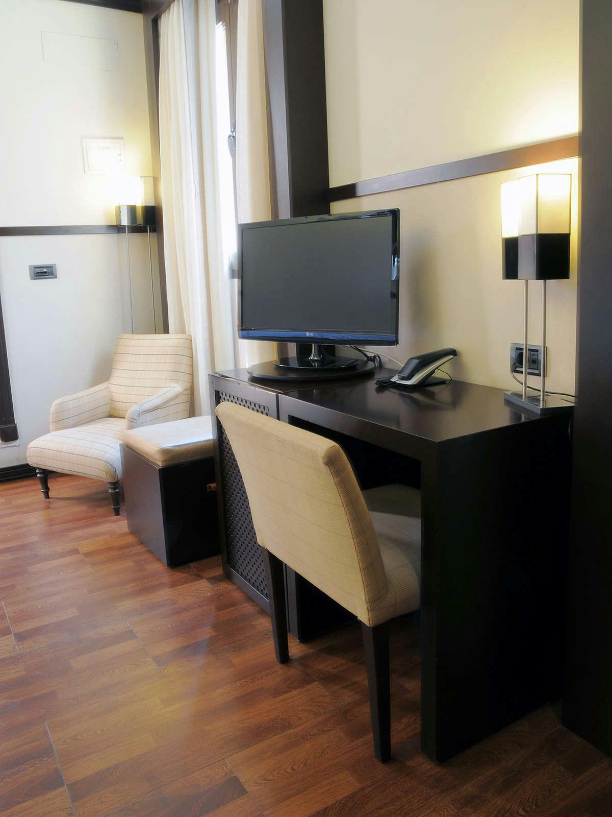 Hotel Alminar photo 4