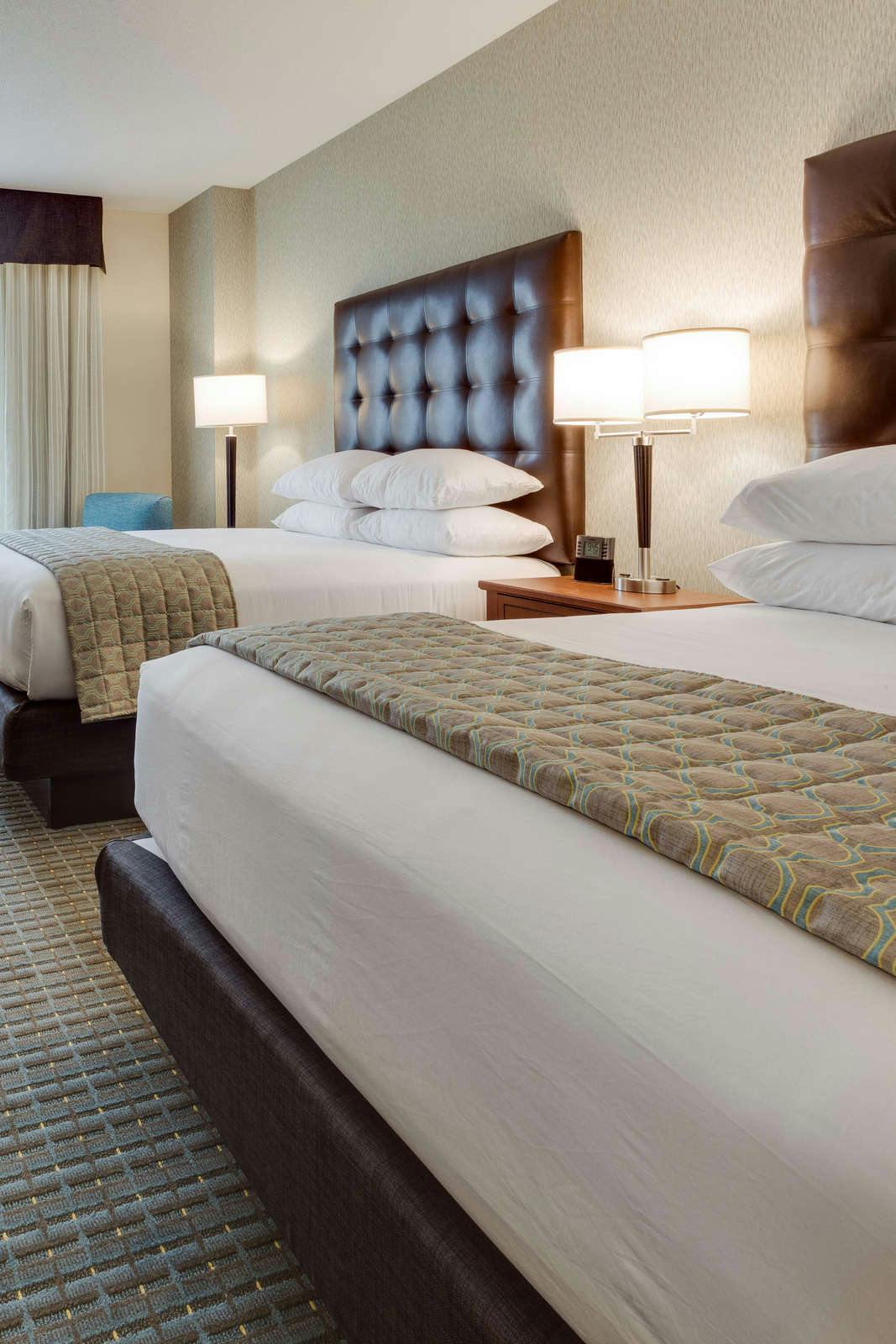 Hotel Drury Inn and Suites Phoenix Chandler Fashion Center photo 2