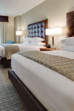 Hotel Drury Inn and Suites Phoenix Chandler Fashion Center photo 2