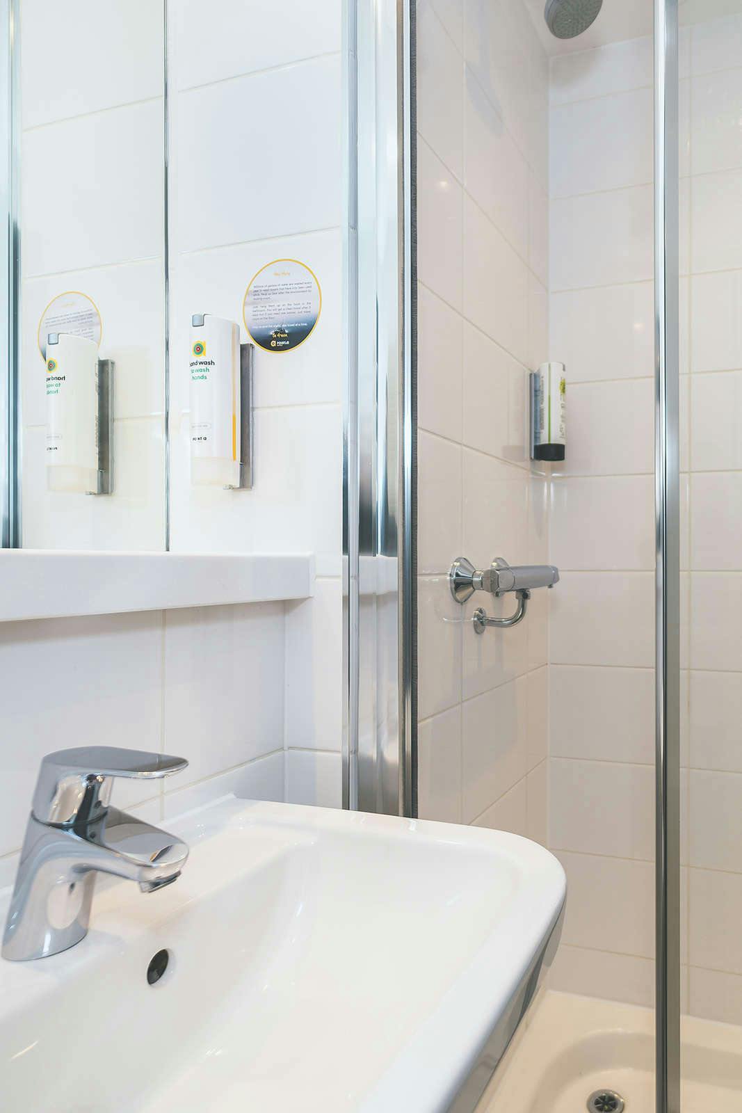 Hotel Point A Hotel Liverpool Street photo 3