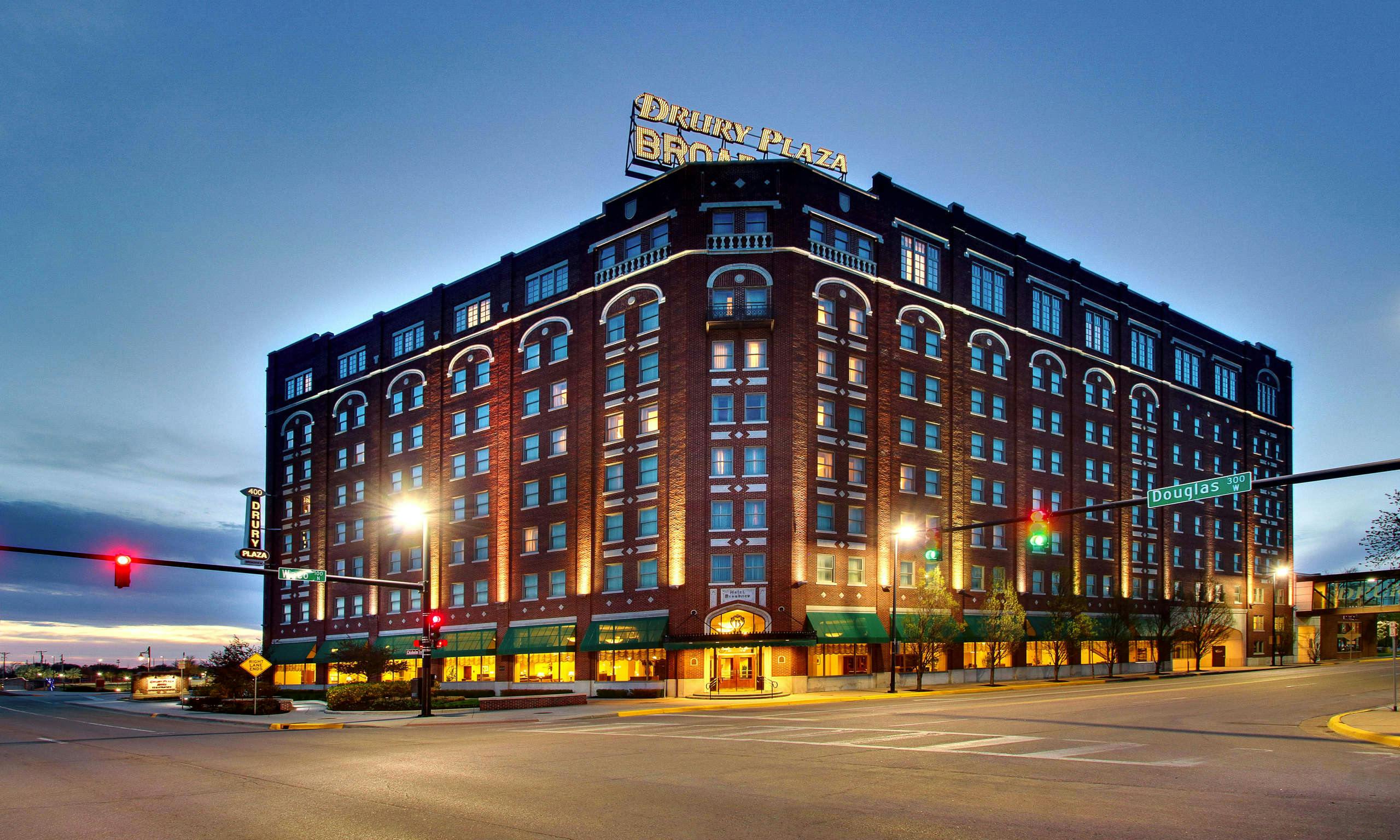 Drury Plaza Hotel Broadview Wichita