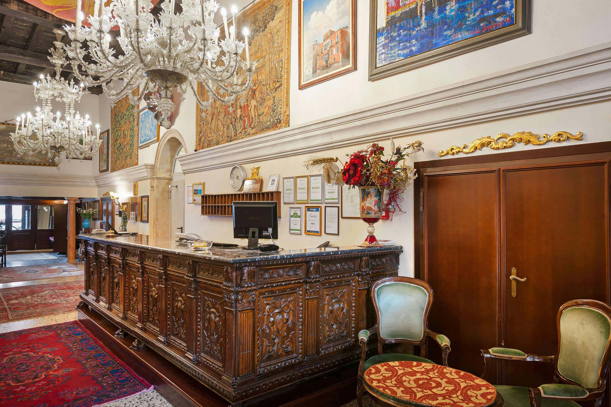 Hotel Hotel San Cassiano Residenza D epoca Ca favretto photo 1