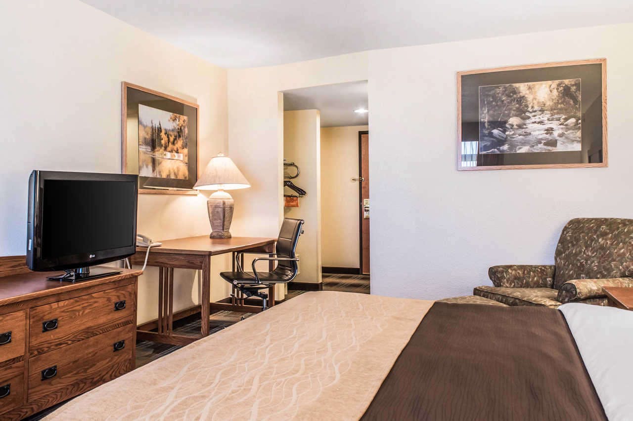 Hotel Comfort Inn & Suites Sheridan photo 4