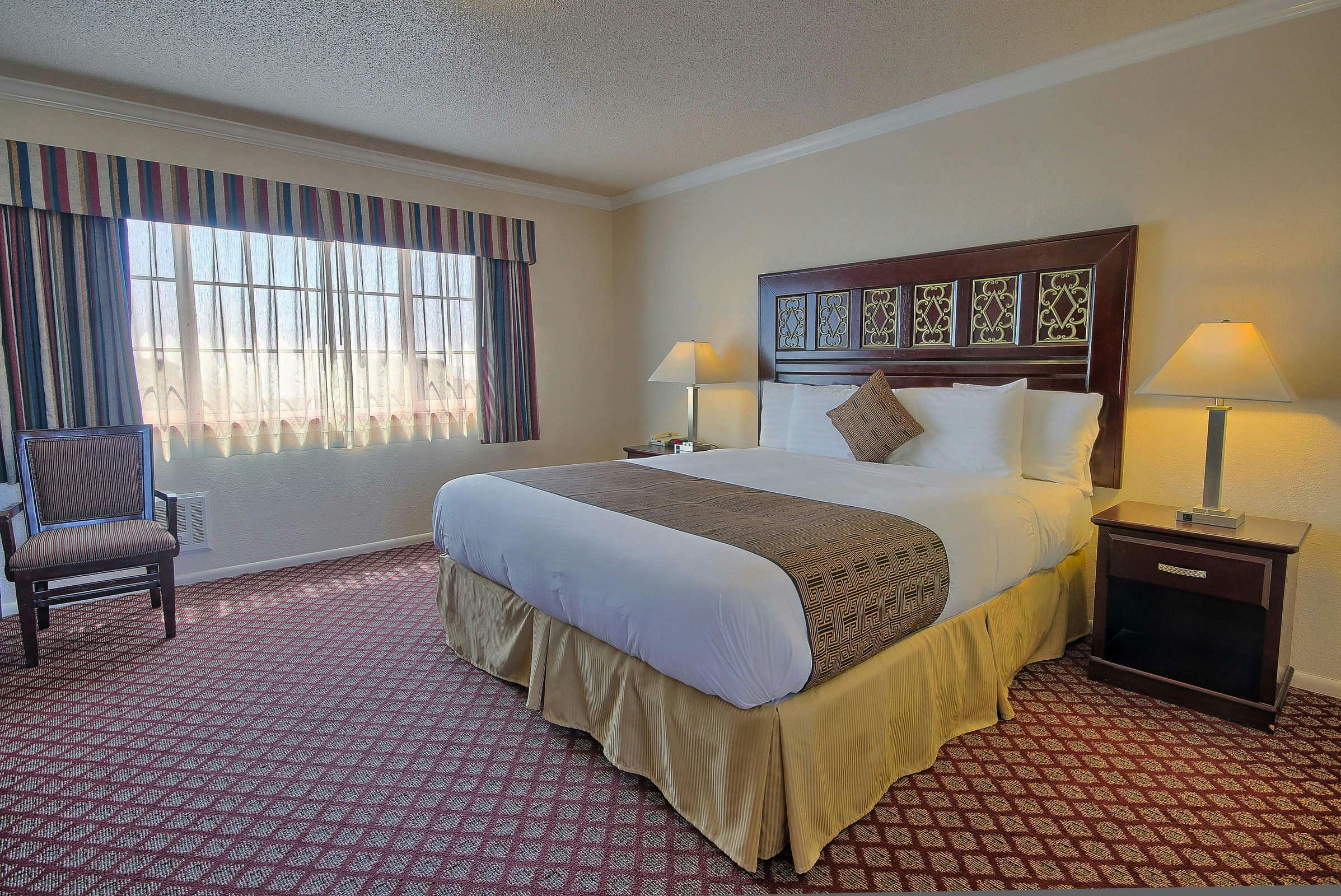 Hotel Sea Breeze Inn photo 1