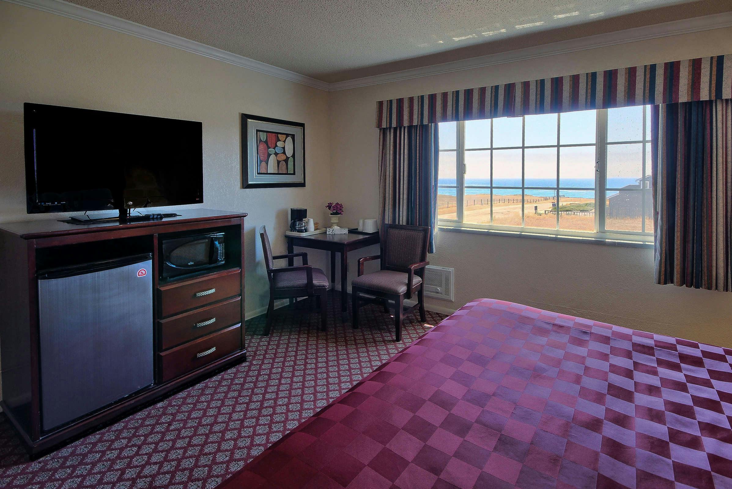 Hotel Sea Breeze Inn photo 5