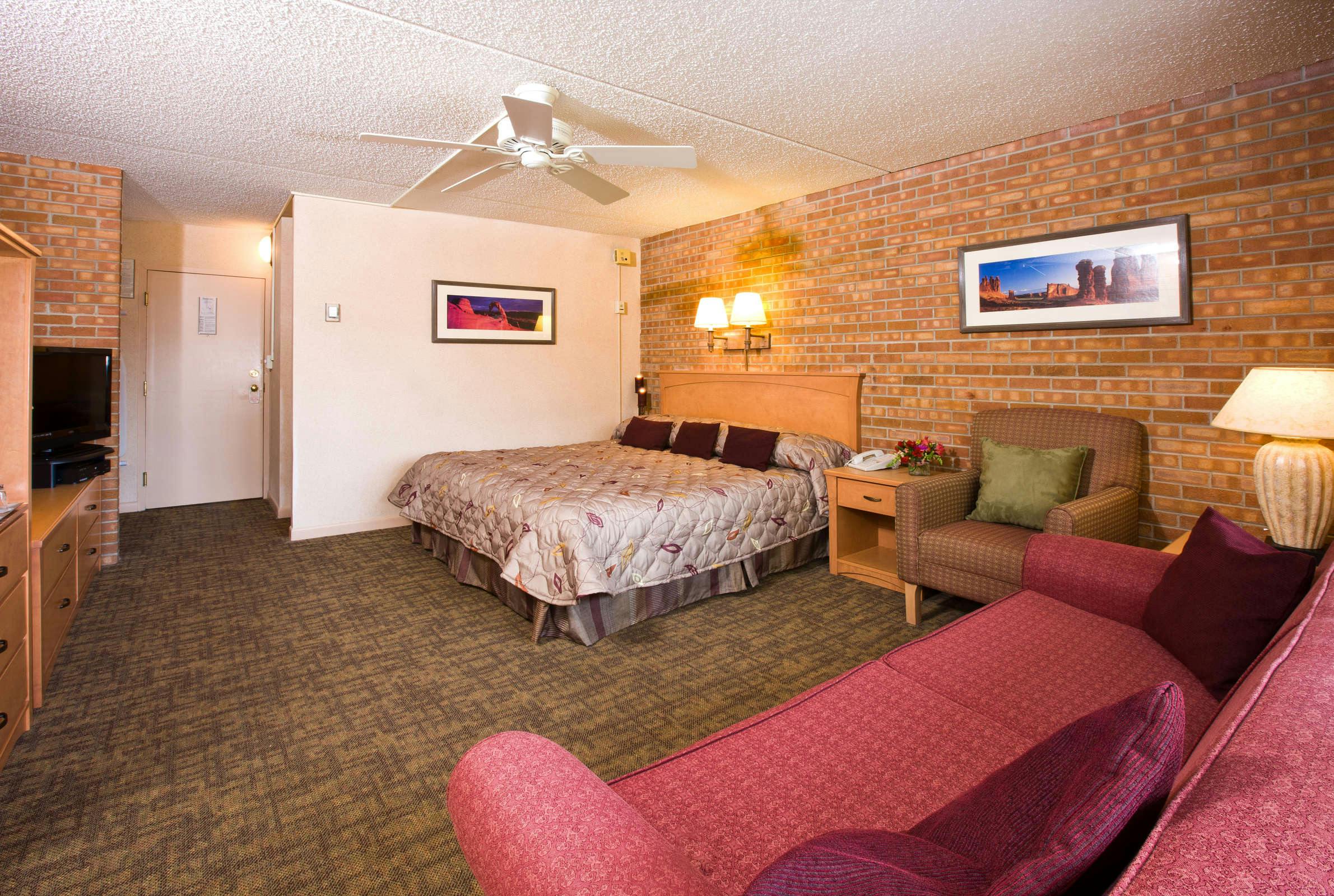 Hotel Mountain Chalet Snowmass photo 4