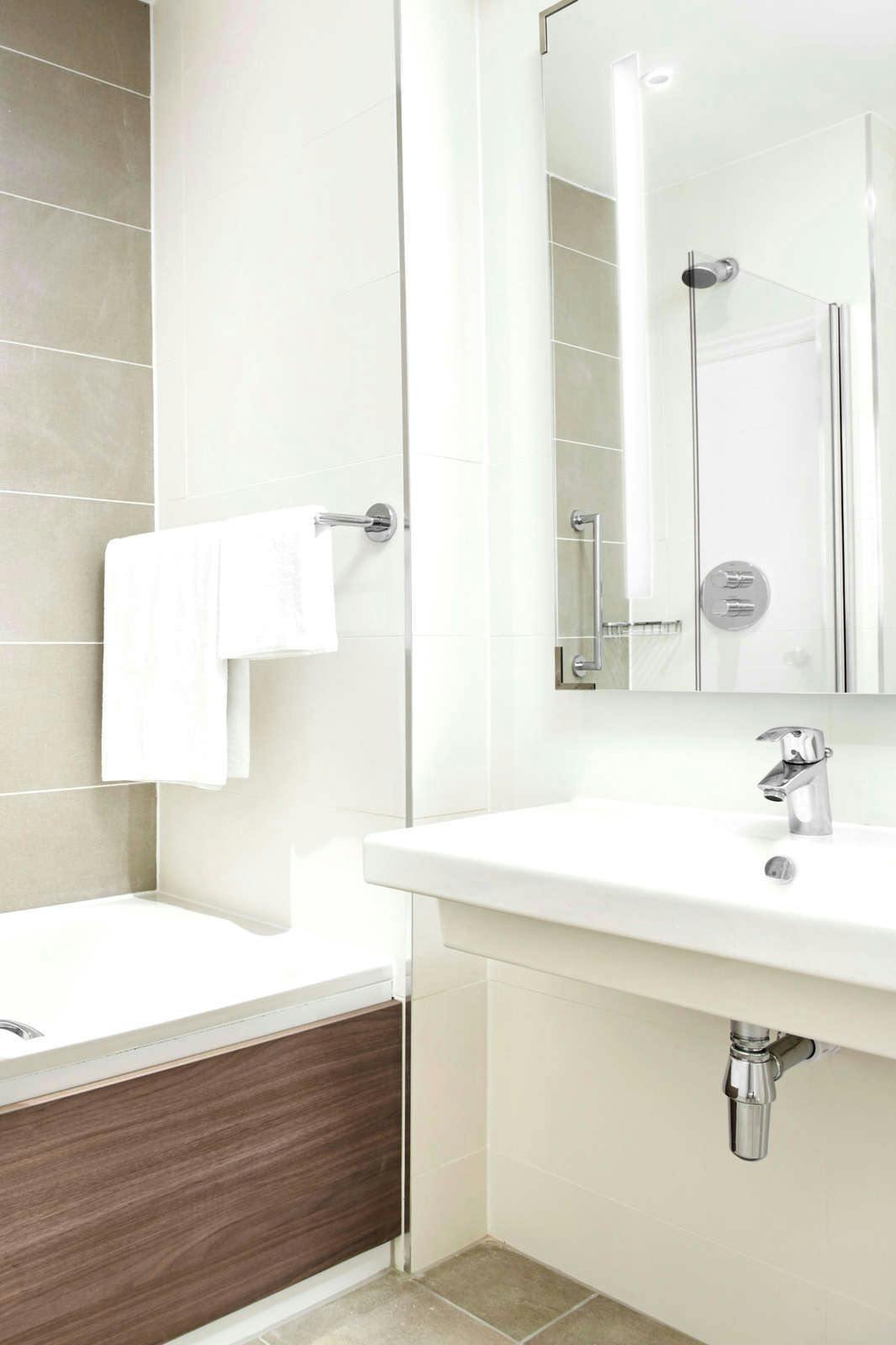 Hotel Leonardo Hotel and Conference Venue Hinckley Island photo 4