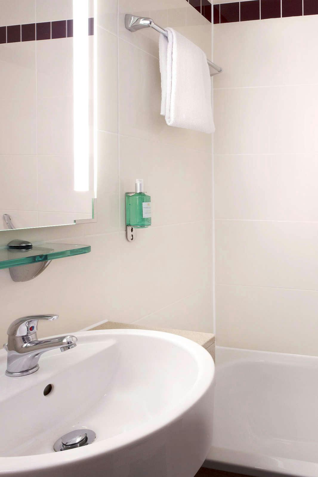 Hotel Leonardo Hotel London Watford photo 5