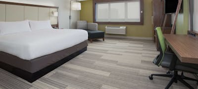 Holiday Inn Express & Suites Braselton West